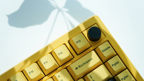 WS Basic Yellow Keycaps